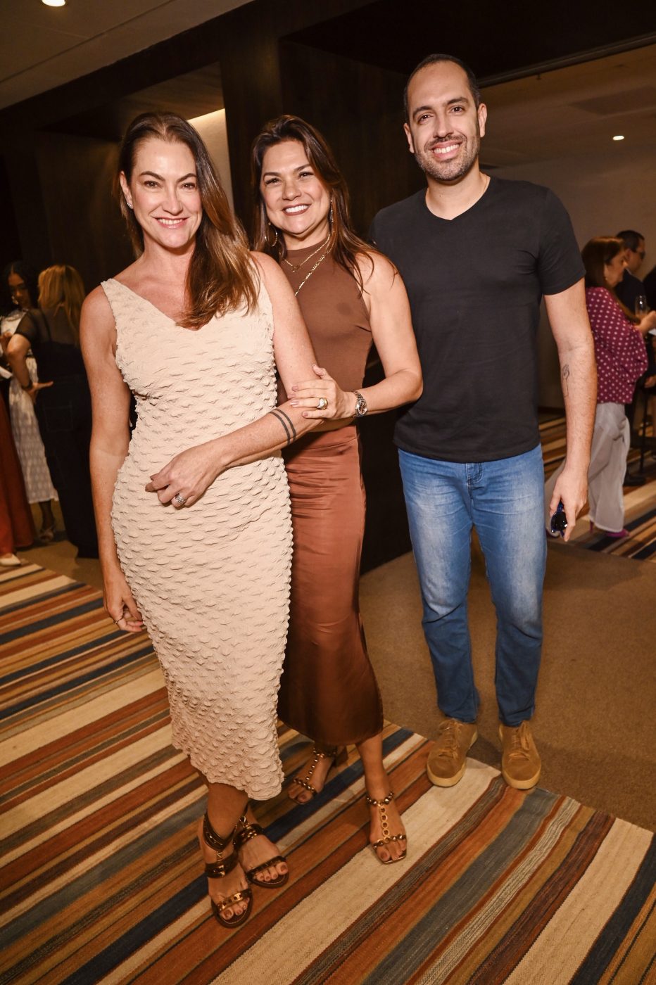 Paula Mott, Monica Gallas e Roberto Leal Neto