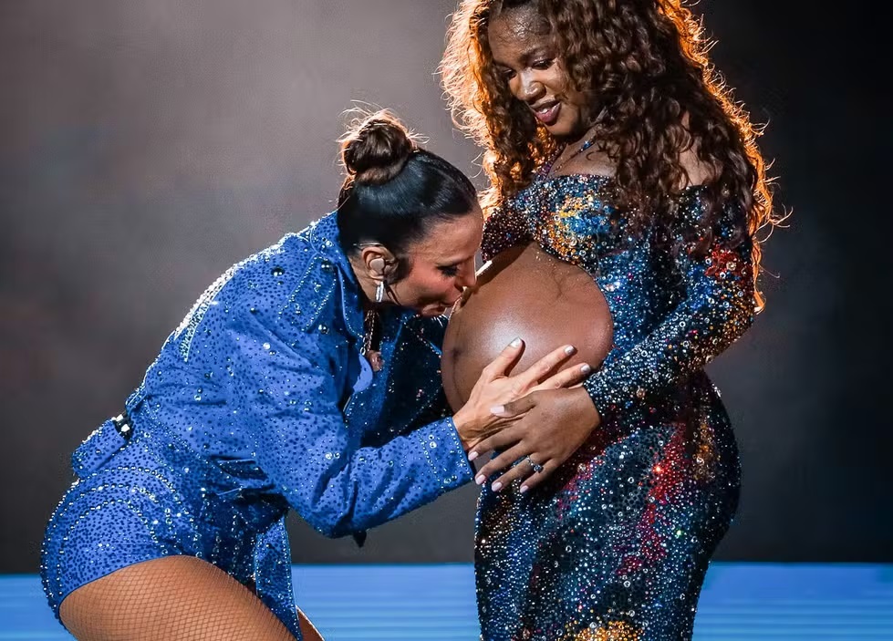 Ivete Sangalo homenageia filha de IZA em encontro no Rock in Rio: ‘vou ser tia’