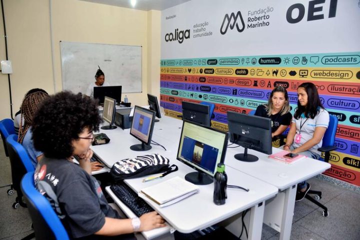 Escola de economia criativa oferece cursos gratuitos em setembro; saiba como participar