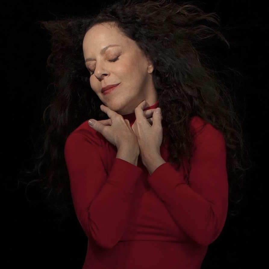 Bebel Gilberto estreia show em homenagem a João Gilberto no Brasil