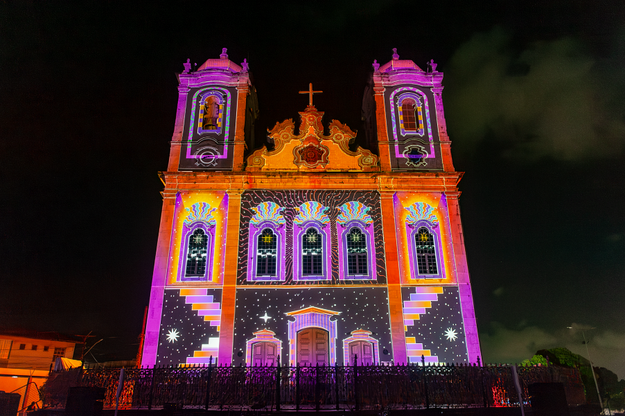 Depois da Igreja do Bonfim, SSA Mapping une arte e arquitetura com projeções no Mercado Modelo