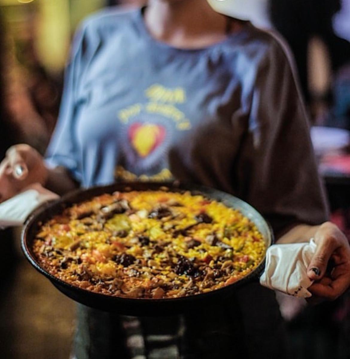 Vá à Espanha sem sair de Salvador: confira três lugares para comer uma clássica paella