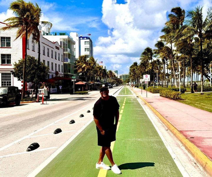 Márcio Victor, do Psirico, curte dias de folga em Miami