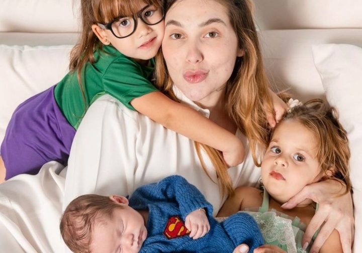 Virginia explica por que filhas não estão indo à escola