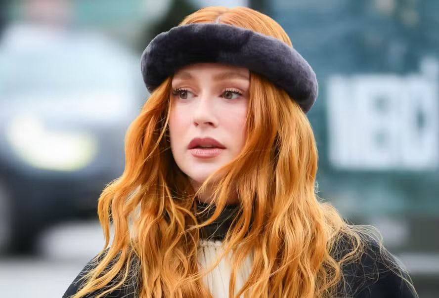 Marina Ruy Barbosa rouba a cena com look transparente para desfile na Paris Fashion Week