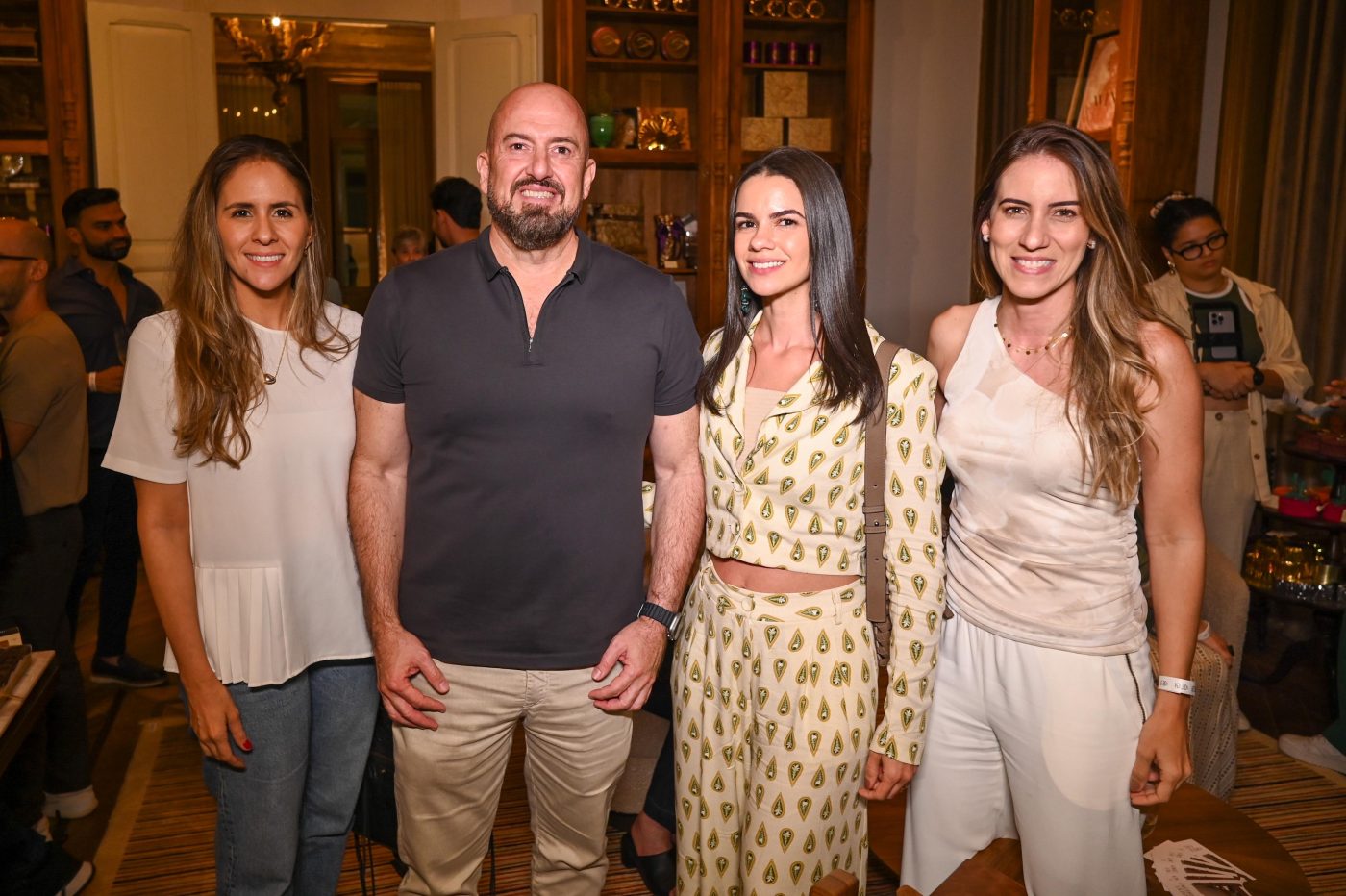 Laís Kruschewsky, Mauricio Lins, Laís Barreto e Carol Quintella