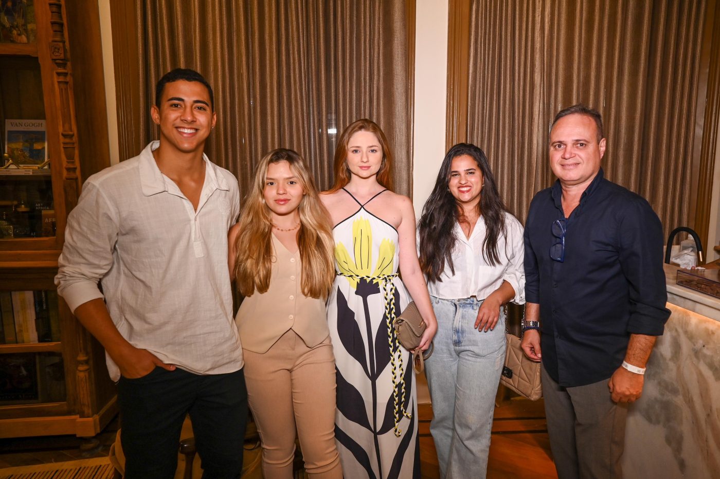 Henry Peleteiro, Mirelle Pinheiro, Eduarda Cerqueira, Vitória Macedo e Márcio José