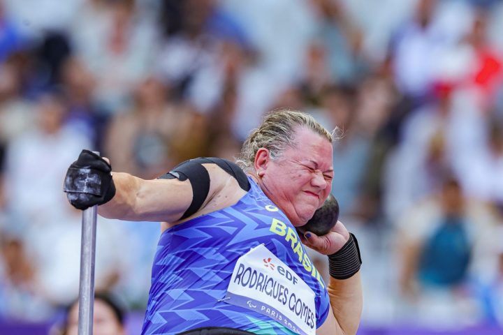 Paralímpiadas 2024: No arremesso de peso, Beth Gomes conquista prata e quebra recorde mundial