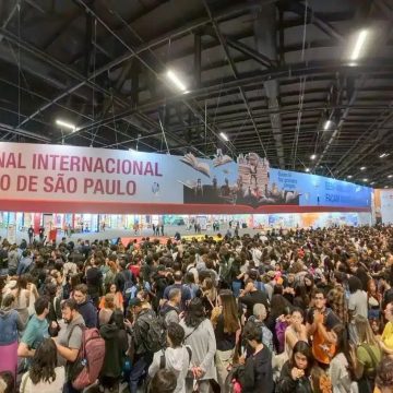 Bienal do Livro de São Paulo tem maior público em 10 anos com mais de 700 mil visitantes