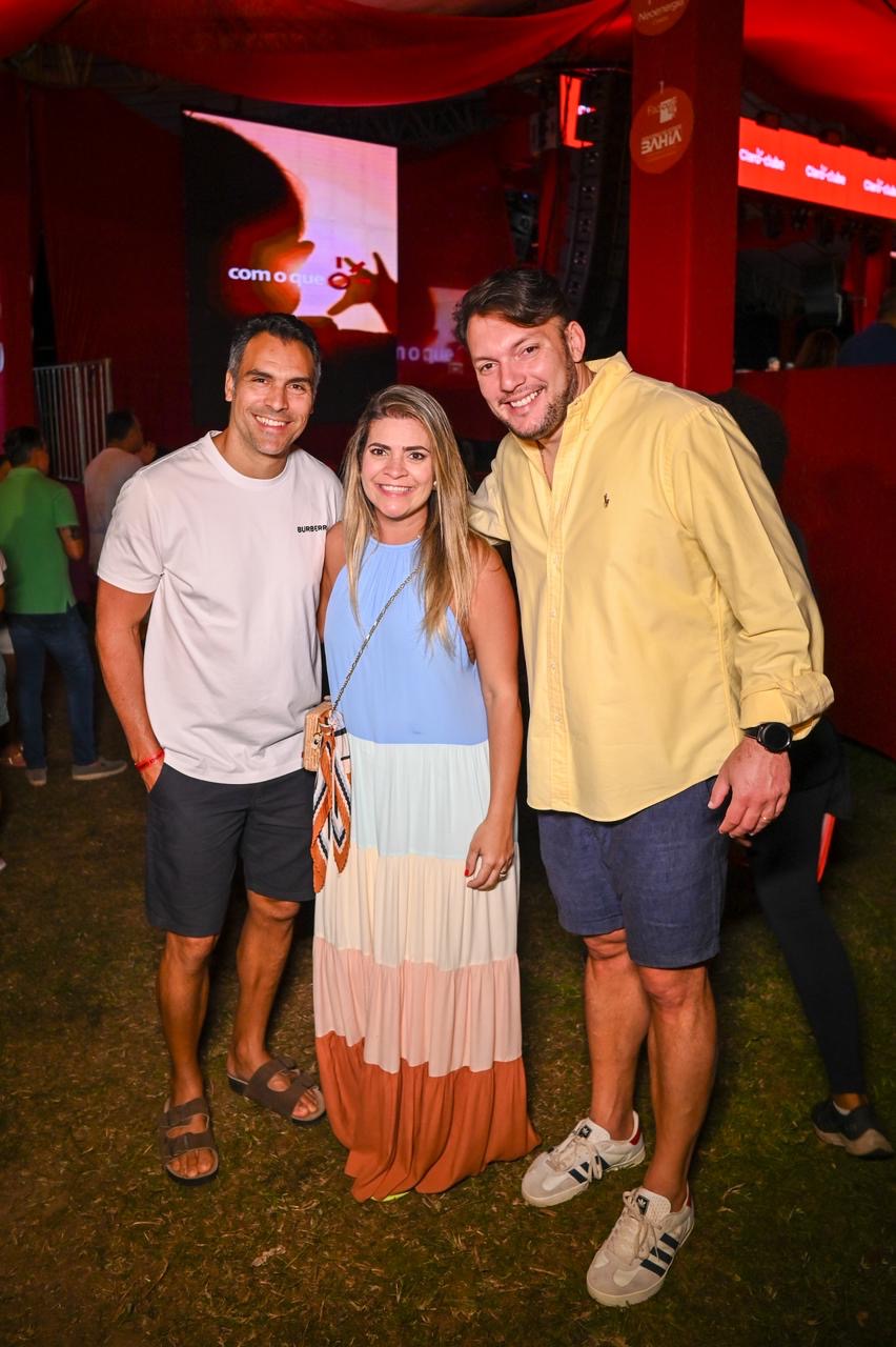 João, Tatiana Bezerra e Tiago Soeiro