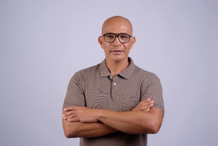 Genilson Coutinho apresenta propostas sociais em bate-papo com moradores de Sussuarana
