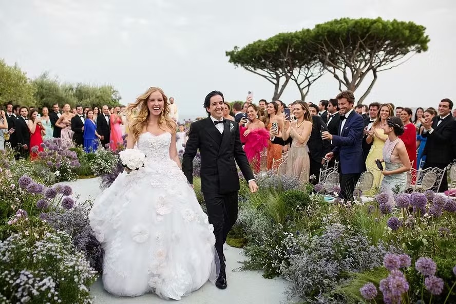 Giovanna Adriano e Rodrigo Vieira se casam em Saint-Tropez. Veja fotos