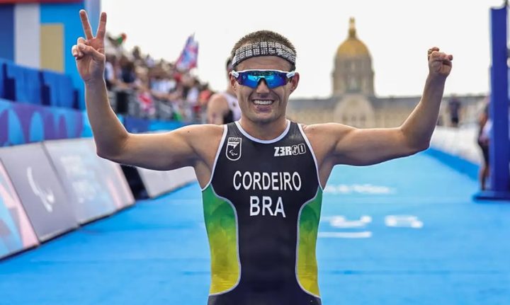 Ronan Cordeiro conquista primeira medalha do Brasil no triatlo paralímpico
