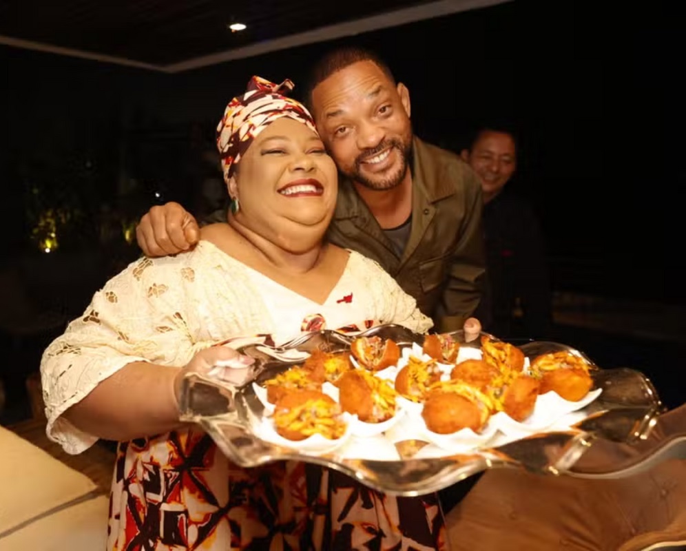 Chef de Recife faz acarajé para Will Smith em jantar com famosos no Rio