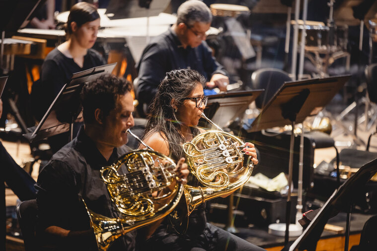 Série Carybé: OSBA promove concerto de grupo de metais e percussão na Sala do Coro do TCA