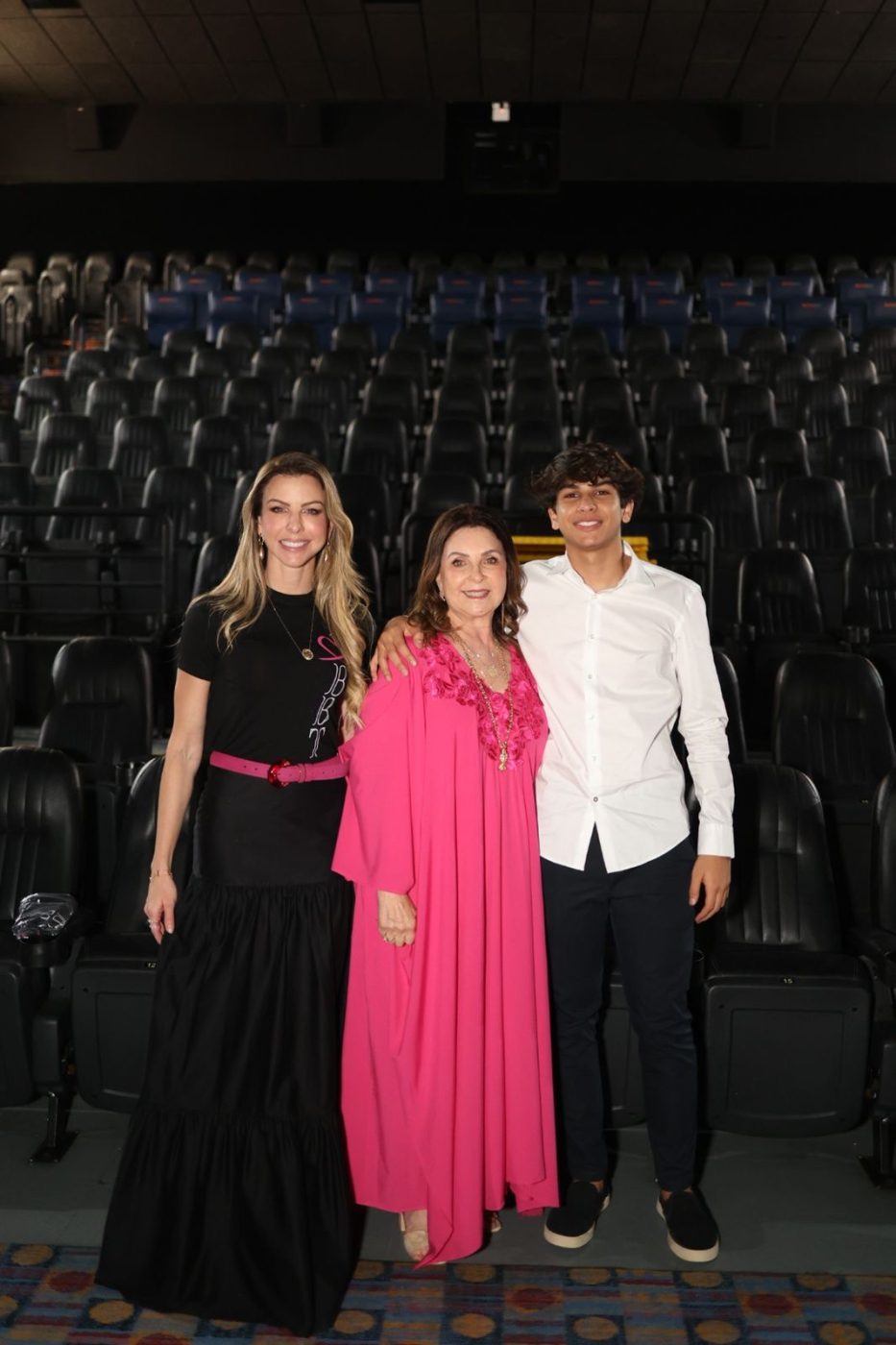 Fabiana, Tânia Gordilho e Lucas Abud