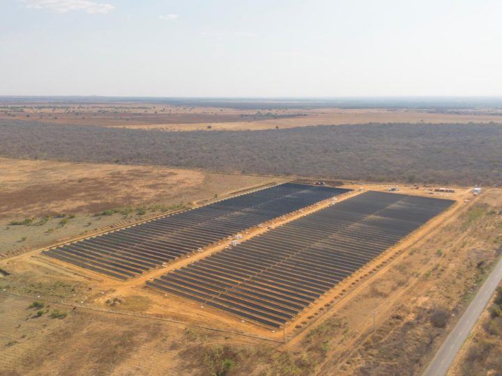 Gigante da telecomunicação inaugura usina solar em área de 14,2 hectares na Bahia