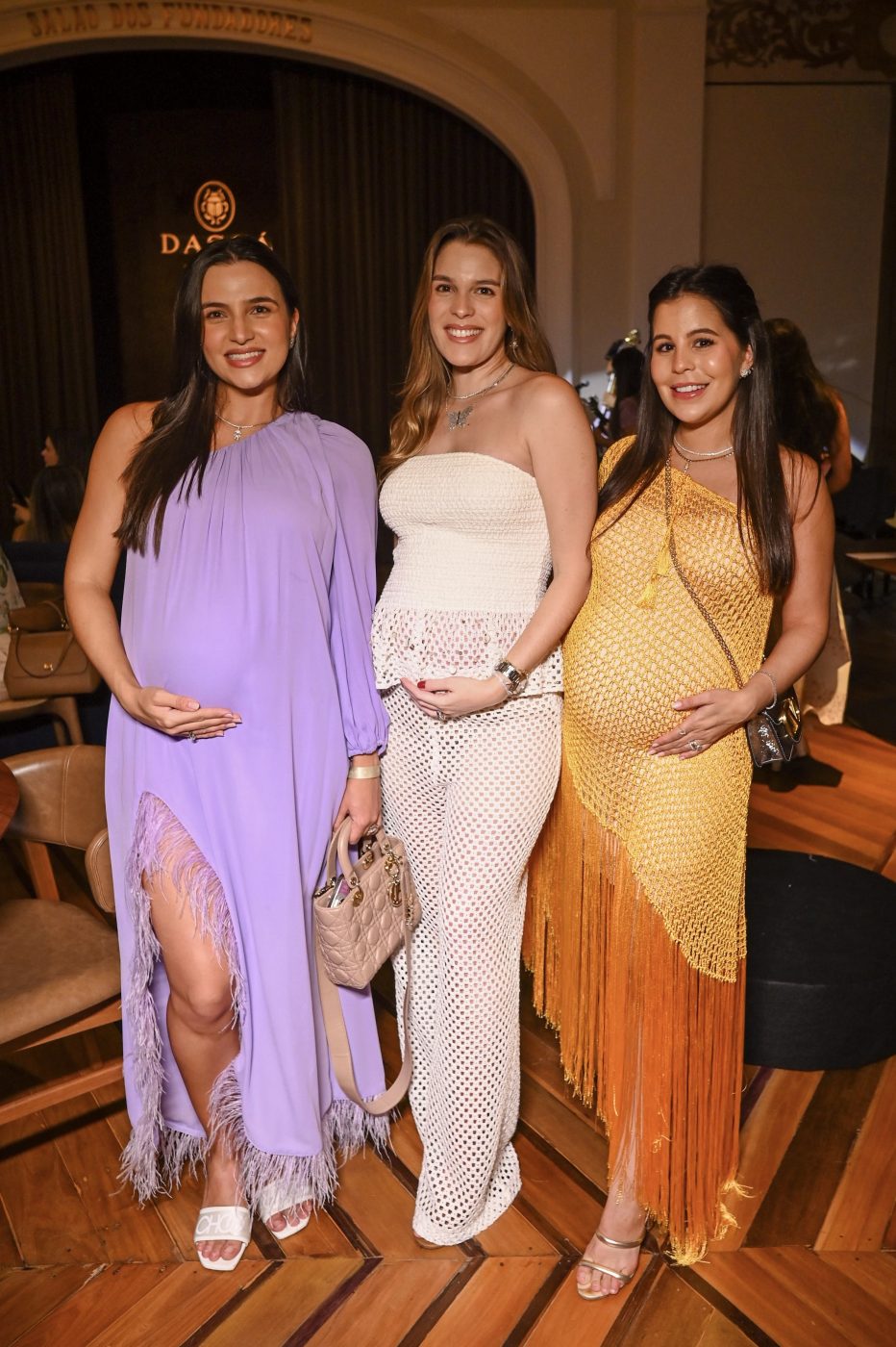 Vanessa Almeida, Stephanie Mattos Suarez e Maria Antonia Pessoa