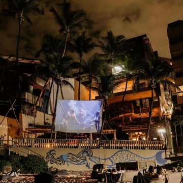 Conheça projeto que oferece experiência de cinema em praia de Salvador