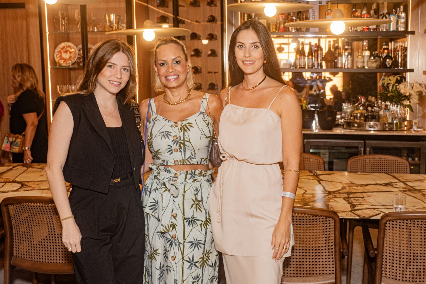 Bruna Milcent, Marcela Mosselman e Marcela Bahia