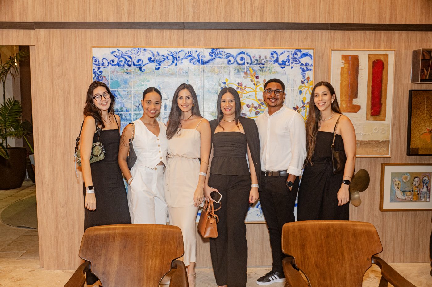 Renata Ribeiro, Natália dos Anjos, Marcela Bahia, Gabriela Sousa, Eva Casqueiro e José Santos