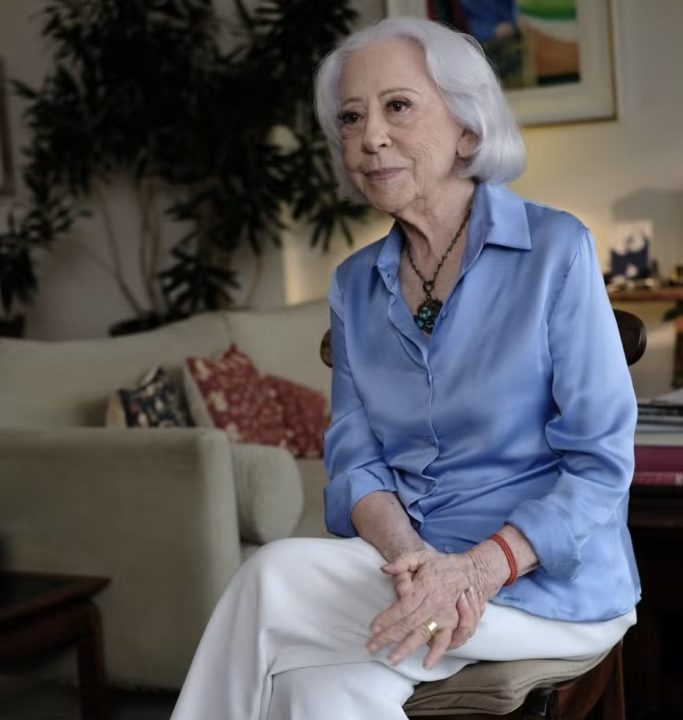 Fernanda Montenegro completa 95 anos e é homenageada na Globo: ‘Nossas biografias são muito bonitas porque são de resistência’
