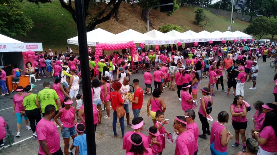 Unindo esporte e conscientização sobre saúde feminina, 5ª edição do Pedal Outubro Rosa acontece em Salvador neste domingo (20)