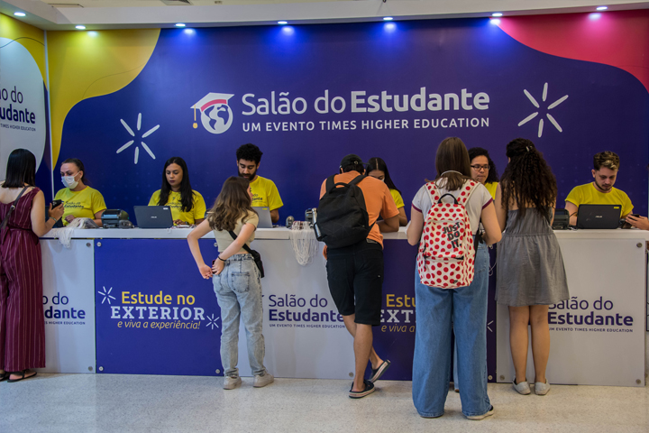 Salvador sedia maior feira de estudos no exterior da América Latina; saiba como participar