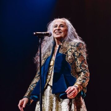 Maria Bethânia grava música inédita para o filme “O Auto da Compadecida 2”