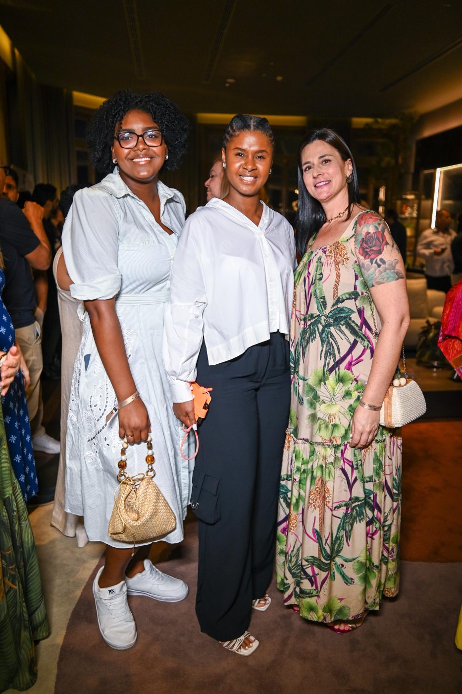 Renata Purificação, Cris Souza e Flávia Medrado