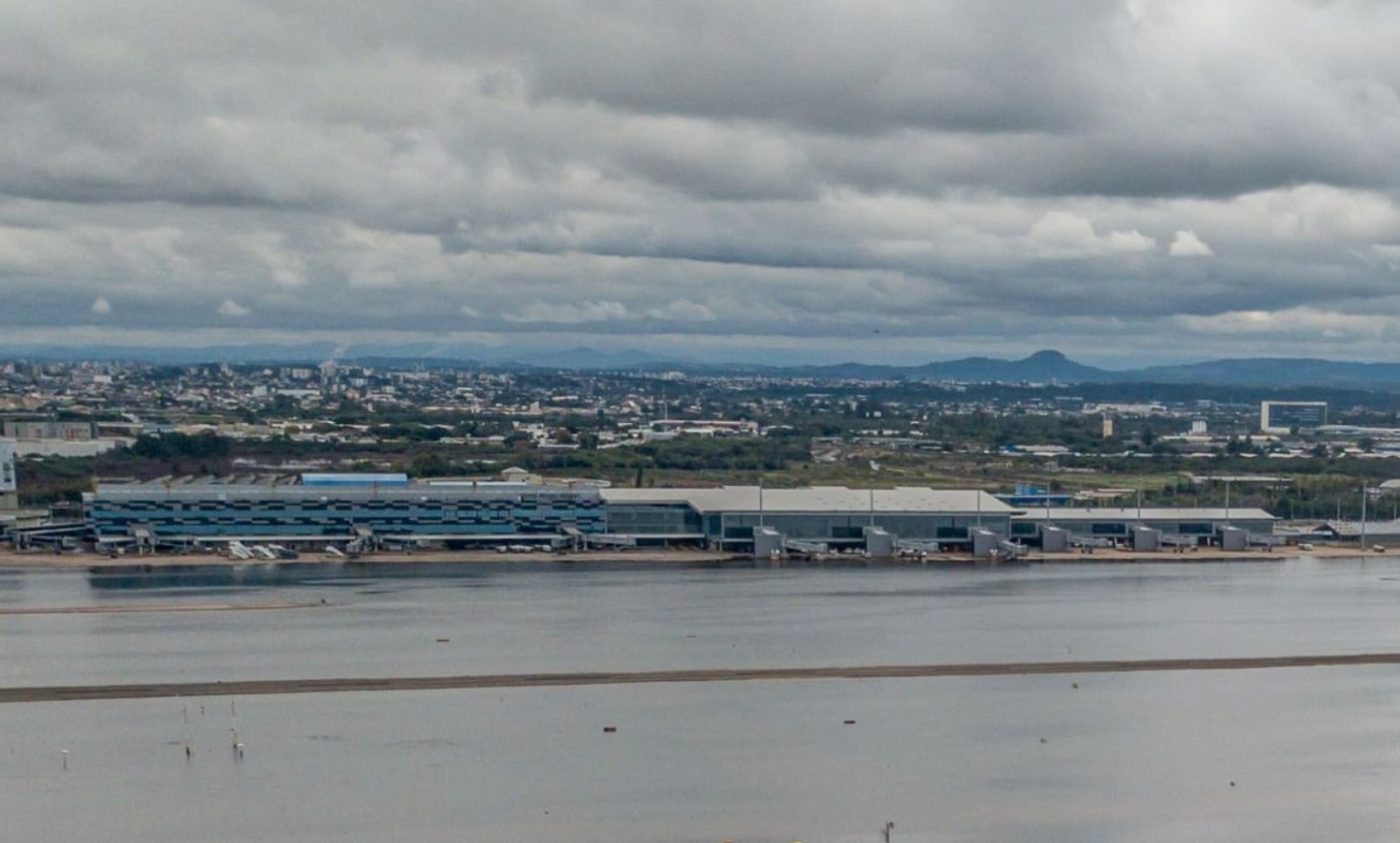 Após quase seis meses, aeroporto de Porto Alegre reabre nessa segunda