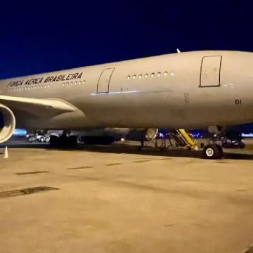 Avião da FAB chega ao Líbano para repatriar 220 brasileiros; 3 mil querem deixar o país