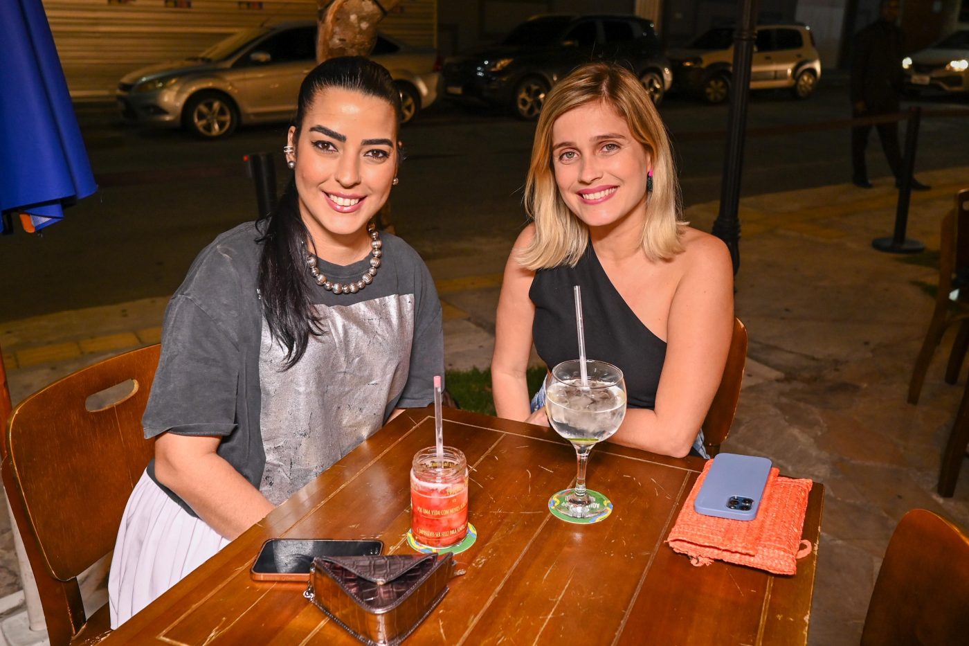 Manuela Araújo e Carol Barradas