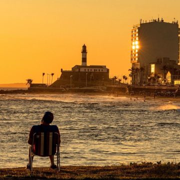 Com temperatura de 34°C, Salvador tem prévia de como será o verão