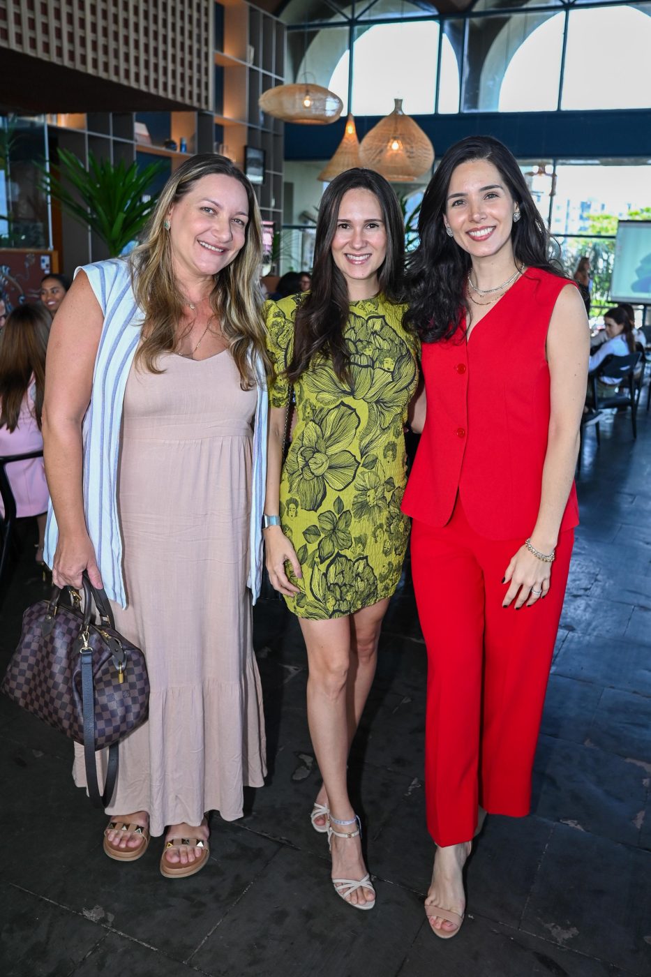 Paloma Pires, Adriana Sales e Paula Torres