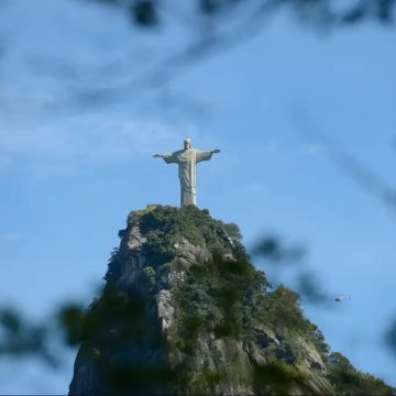 Cartão-postal do Rio de Janeiro, Cristo Redentor completa 93 anos