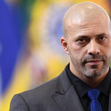 Alexandre de Moraes autoriza progressão de pena e Daniel Silveira vai para regime semiaberto