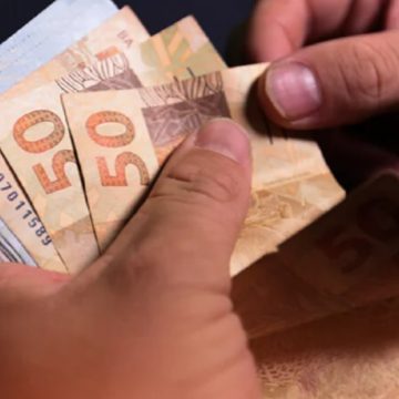 Mercado financeiro reduz previsão da inflação para 4,95%