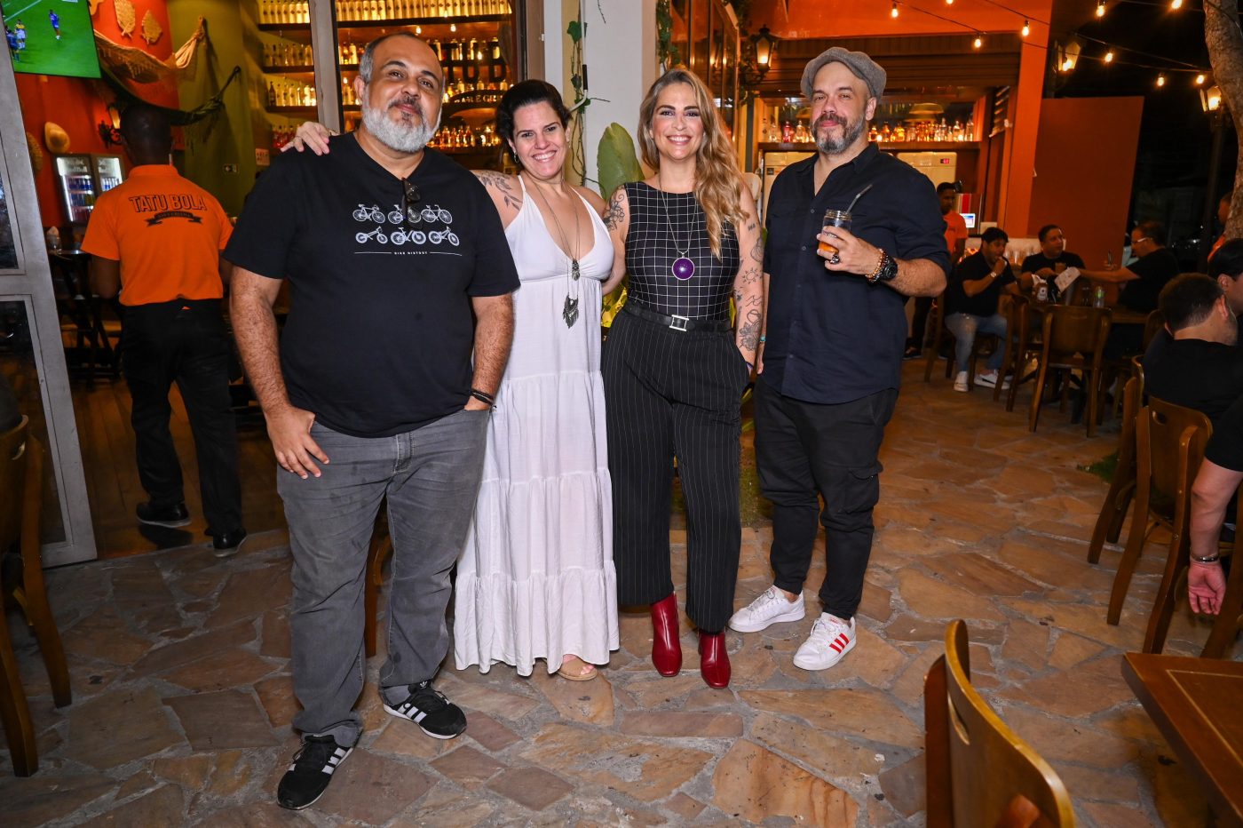 Alexandre Afonso, Carolina Urbanetto, Paloma Guedes e Zeca Forehead