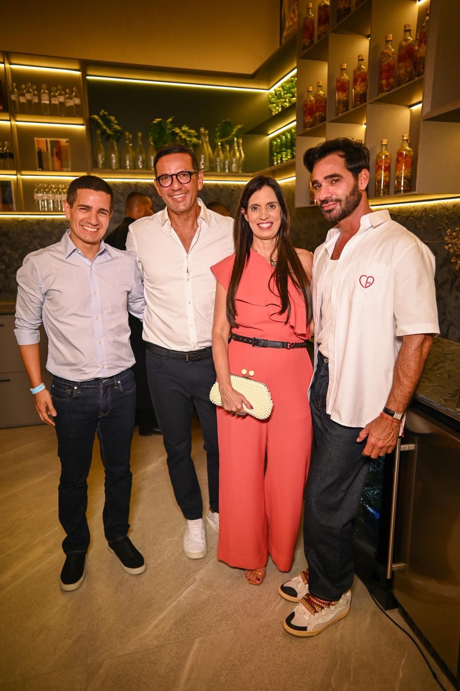 Mateus Cedro, Rogério Menezes, Fernanda Bahia e Marlon Gama