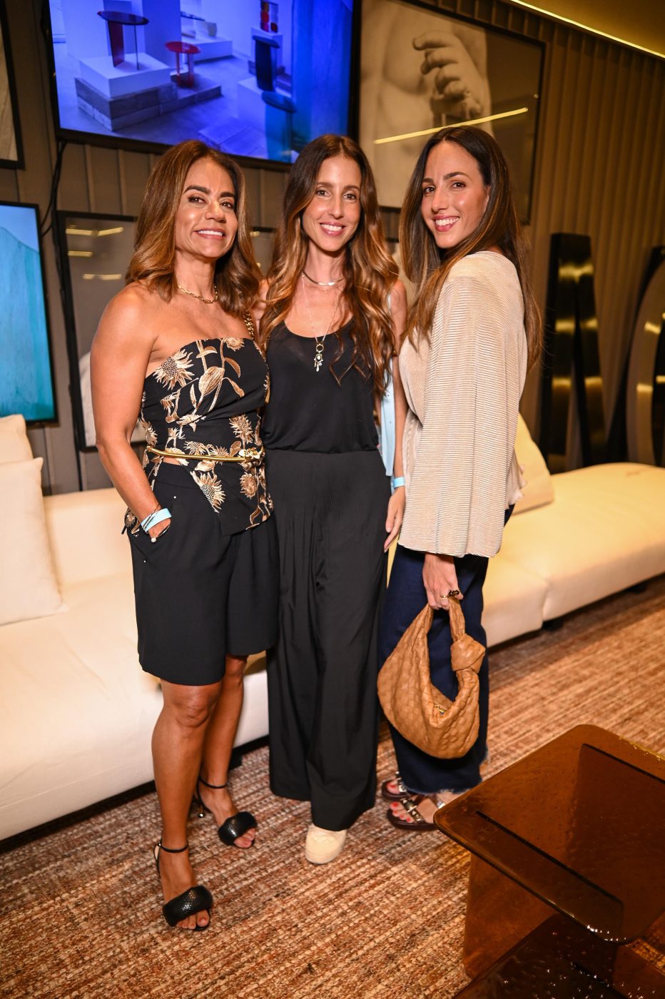 Roberta Coelho, Laís Galvão e Anna Fernandes