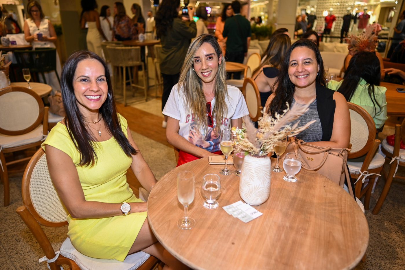 Mariana Suzart, Milena Mota e Larissa Andrade