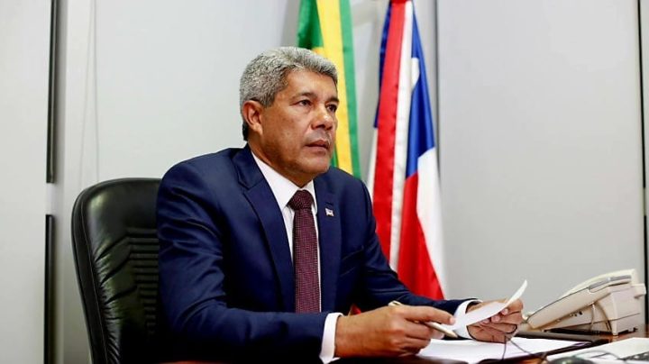 Governador anuncia novos voos regionais para o estado e participa de apresentação de aeronave em homenagem à Bahia