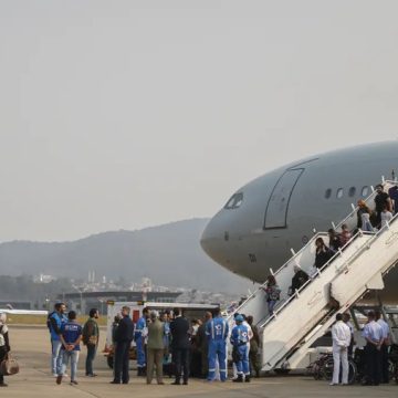 Operação ‘Raízes do Cedro’: Aeronave da FAB decola de São Paulo para terceiro voo de repatriação de brasileiros no Líbano