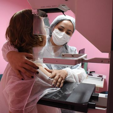 Salvador deve registrar mais de 1,3 mil novos casos de câncer de mama em 2026