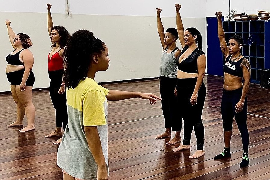 Gênero e diversidade! Grupo estreia espetáculo sobre vivências femininas, em Salvador