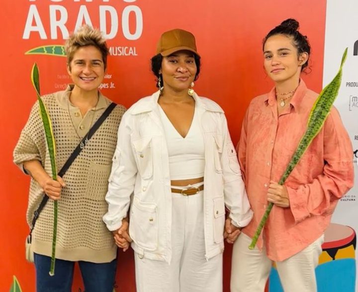 Nanda Costa e Lan Lanh prestigiam musical Torto Arado em Salvador: ‘Impactada’