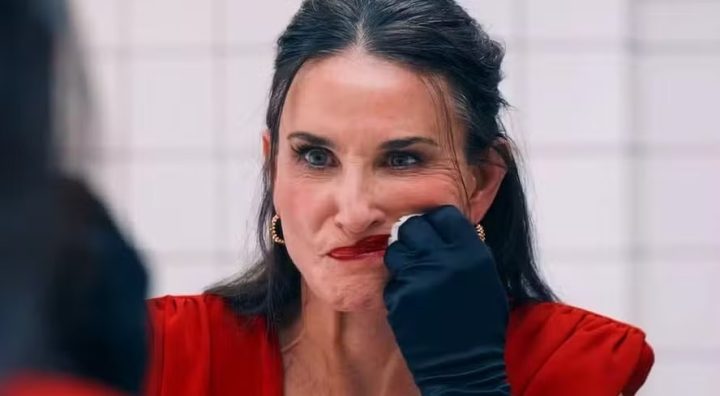 ‘A Substância’, com Demi Moore, já tem data para chegar ao streaming; saiba quando