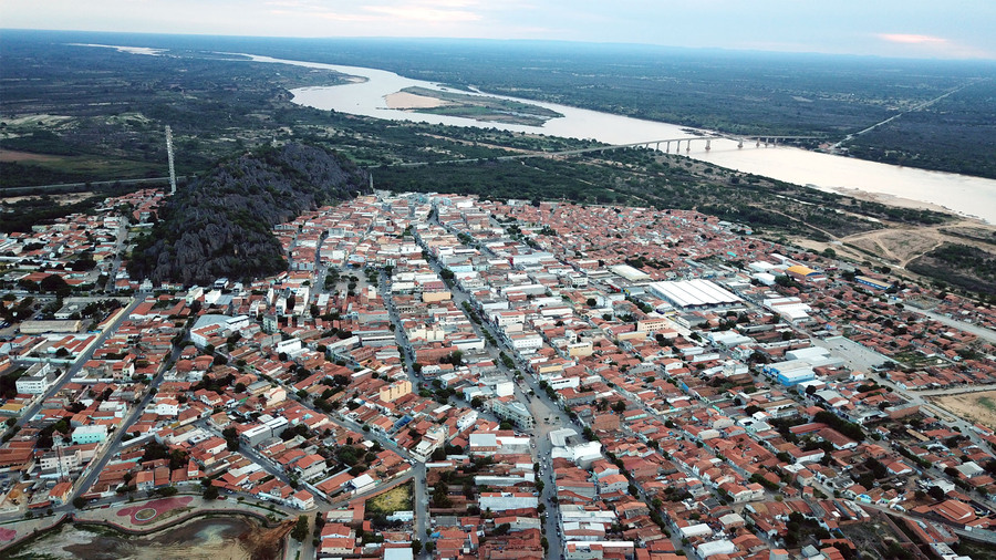 Mais de 100 cidades baianas entram em alerta para chuvas intensas; confira