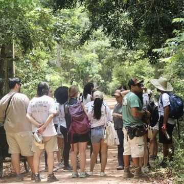 Jovens de 25 países conhecem reservas naturais e projetos socioambientais da Costa dos Coqueiros, na Bahia